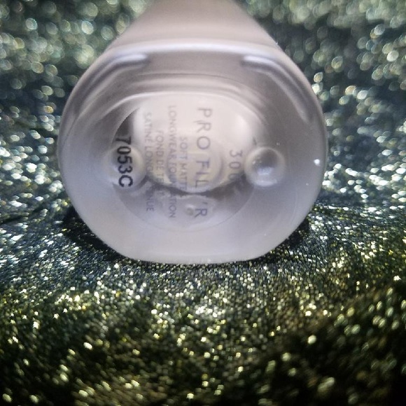 Fenty Beauty Pro Filt'r Soft Matte Foundation - Picture 2 of 4